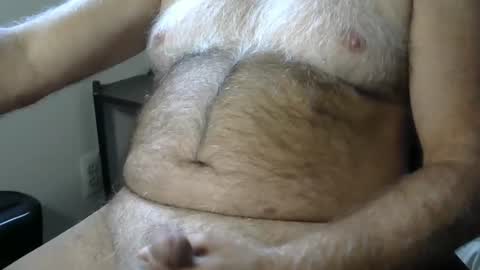 Snapshot of higgins11 chatting on 09.25.25 higgins11 online show from 09.25.25