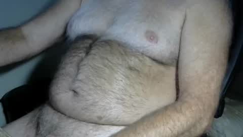 Snapshot of higgins11 chatting on 10.26.25 higgins11 online show from 10.26.25