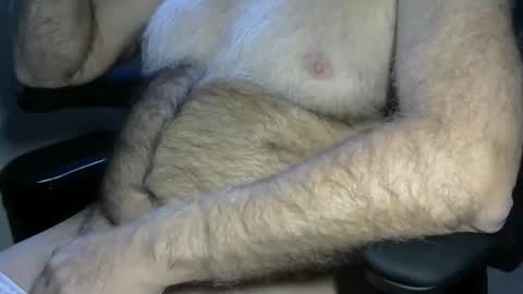 Snapshot of higgins11 chatting on 02.01.26 higgins11 online show from 02.01.26