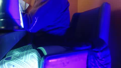 high__five online show from 12.19.25