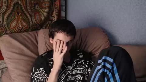 Snapshot of higherdegree chatting on 09.29.25 higherdegree online show from 09.29.25