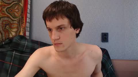 Snapshot of higherdegree chatting on 10.30.25 higherdegree online show from 10.30.25