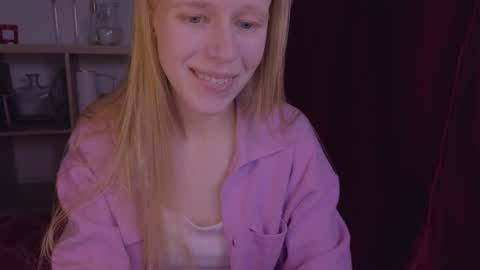 Snapshot of hihi_im_chloe chatting on 02.03.25 Chloe online show from 02.03.25