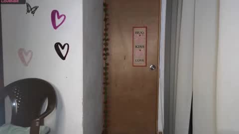 Snapshot of hikary_hall chatting on 12.17.25 Tatiana online show from 12.17.25