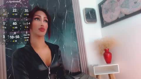 Hilary Avilan online show from 05.20.26