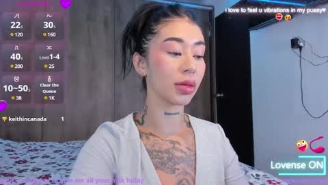 Snapshot of hilary_jones_22 chatting on 12.15.24 LUNA new account  FOLLOW ME online show from 12.15.24