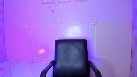  Hillary  online show from 01.11.25