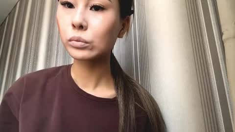 Snapshot of hilmavasudevan chatting on 03.30.26 Lia online show from 03.30.26