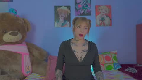 Himiiko online show from 11.21.25