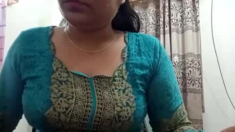 himuhimu22 online show from 09.11.25