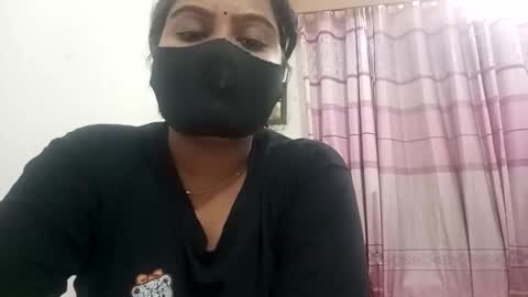 himuhimu22 online show from 10.19.25