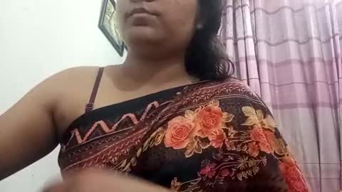 himuhimu22 online show from 10.22.25