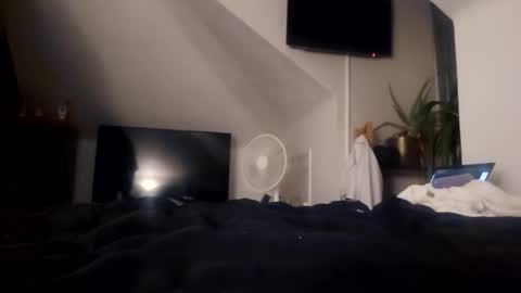 Snapshot of himynamesben12 chatting on 09.24.25 Control my toys on your phone online show from 09.24.25