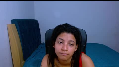 Snapshot of hinata_9 chatting on 02.01.26 0600AM-1100AM - online show from 02.01.26