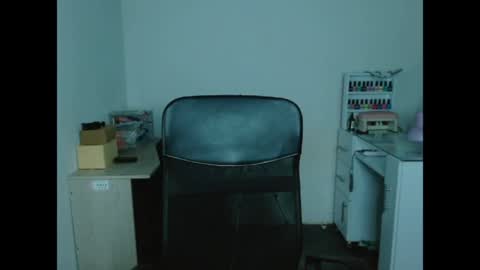      0600AM-1100AM - online show from 05.18.26