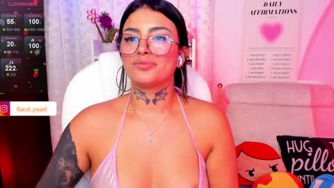 Snapshot of hinataweed01 chatting on 02.04.25  Karol  Independent Model online show from 02.04.25