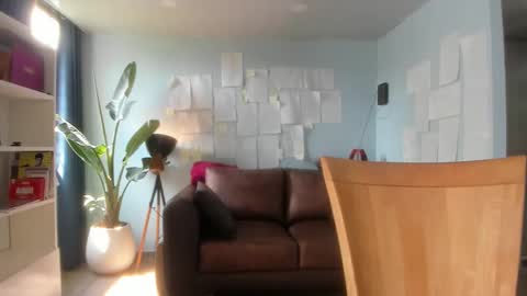 Hinnata online show from 11.30.25