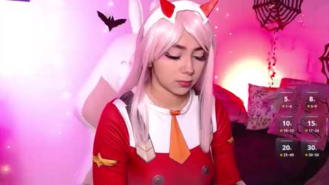 Hinatha online show from 10.15.25