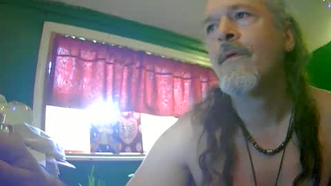 Snapshot of hippiedad333 chatting on 06.06.26 hippiedad333 online show from 06.06.26