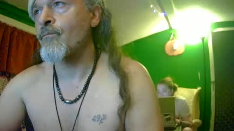 Snapshot of hippiedad333 chatting on 06.09.26 hippiedad333 online show from 06.09.26