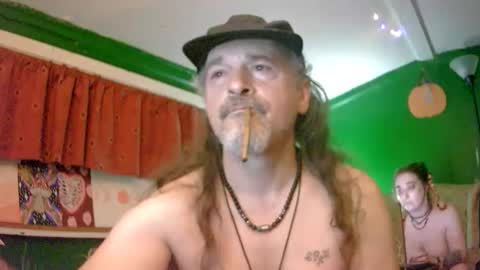 Snapshot of hippiedad333 chatting on 06.10.26 hippiedad333 online show from 06.10.26