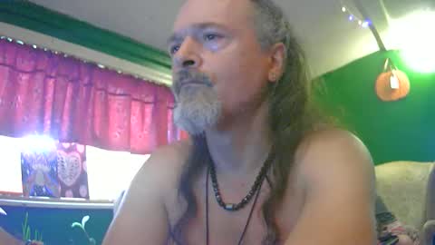 Snapshot of hippiedad333 chatting on 06.10.26 hippiedad333 online show from 06.10.26