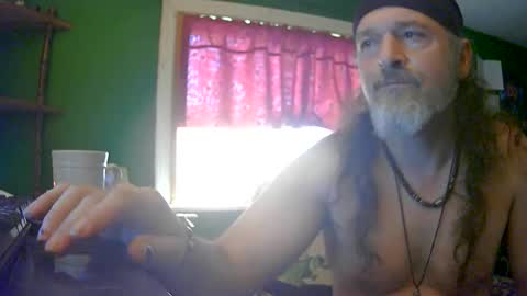 Snapshot of hippiedad333 chatting on 07.13.26 hippiedad333 online show from 07.13.26
