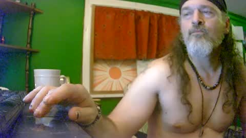 Snapshot of hippiedad333 chatting on 07.14.26 hippiedad333 online show from 07.14.26