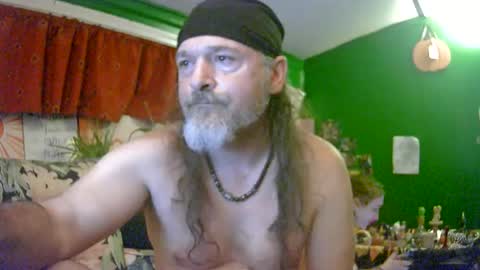 Snapshot of hippiedad333 chatting on 07.17.26 hippiedad333 online show from 07.17.26