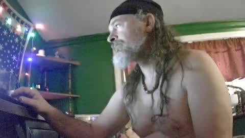 Snapshot of hippiedad333 chatting on 07.27.26 hippiedad333 online show from 07.27.26