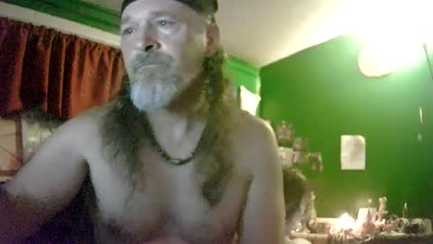 Snapshot of hippiedad333 chatting on 08.01.26 hippiedad333 online show from 08.01.26