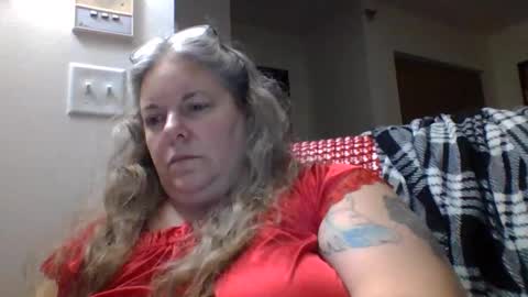 Snapshot of hippysnewhere chatting on 06.08.26 hippysnewhere online show from 06.08.26