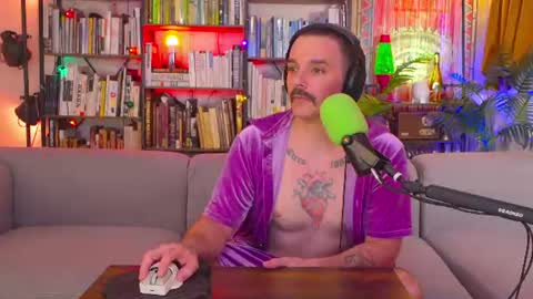 HipsterTrash Clark one half of Task Manager online show from 06.20.26