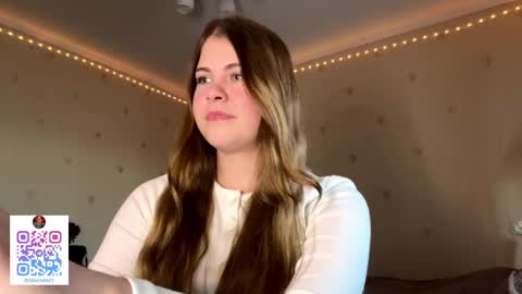 I am Amy ntmu Lets hit 10 Thumbs Up together online show from 03.13.26