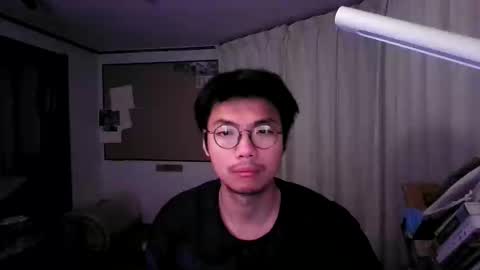 Snapshot of hirvirdish chatting on 03.20.26 Taick online show from 03.20.26