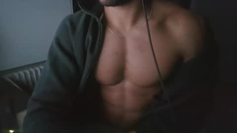 Snapshot of hiseres11 chatting on 09.18.25 Hiseres online show from 09.18.25