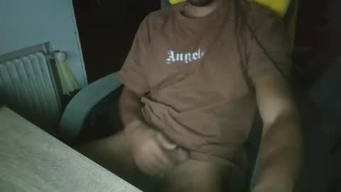 Snapshot of hiseres11 chatting on 11.30.25 Hiseres online show from 11.30.25