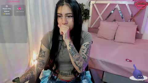 Snapshot of hisis_tay chatting on 10.05.25  hisis  online show from 10.05.25
