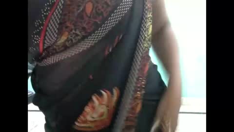 Snapshot of hisslust chatting on 11.14.25 hisslust online show from 11.14.25