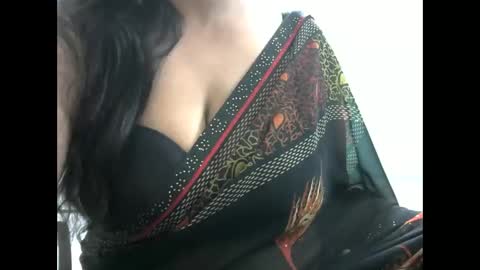 Snapshot of hisslust chatting on 11.22.25 hisslust online show from 11.22.25