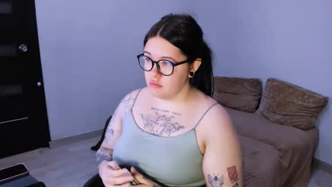 Dina online show from 12.02.25