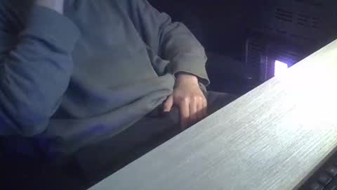 Snapshot of hlavoe33 chatting on 01.05.25 Hlavoe online show from 01.05.25