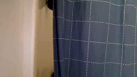 Snapshot of hockeyguy10rangers chatting on 12.27.24 hockeyguy10rangers online show from 12.27.24