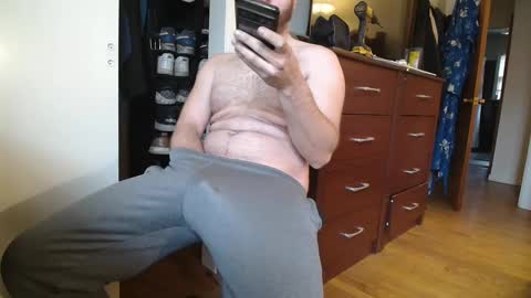 Hockey Player online show from 12.10.24