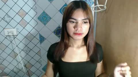 Snapshot of hoelykarina chatting on 02.22.26 Karina3 online show from 02.22.26
