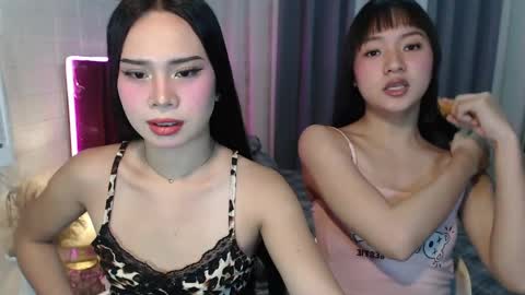 hoelymolly online show from 04.18.26