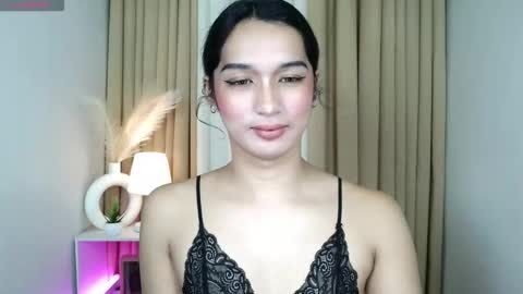 Hoelymorri online show from 12.17.25