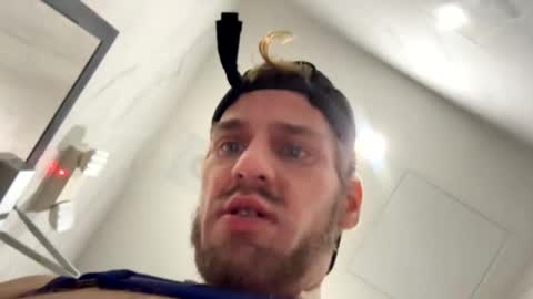 Snapshot of hoffman0189 chatting on 03.05.26 hoffman0189 online show from 03.05.26