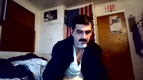 hoglegg99384194 online show from 10.16.25