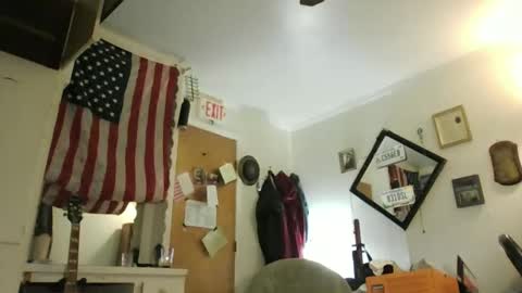 Snapshot of hoglegg99384194 chatting on 05.16.26 hoglegg99384194 online show from 05.16.26